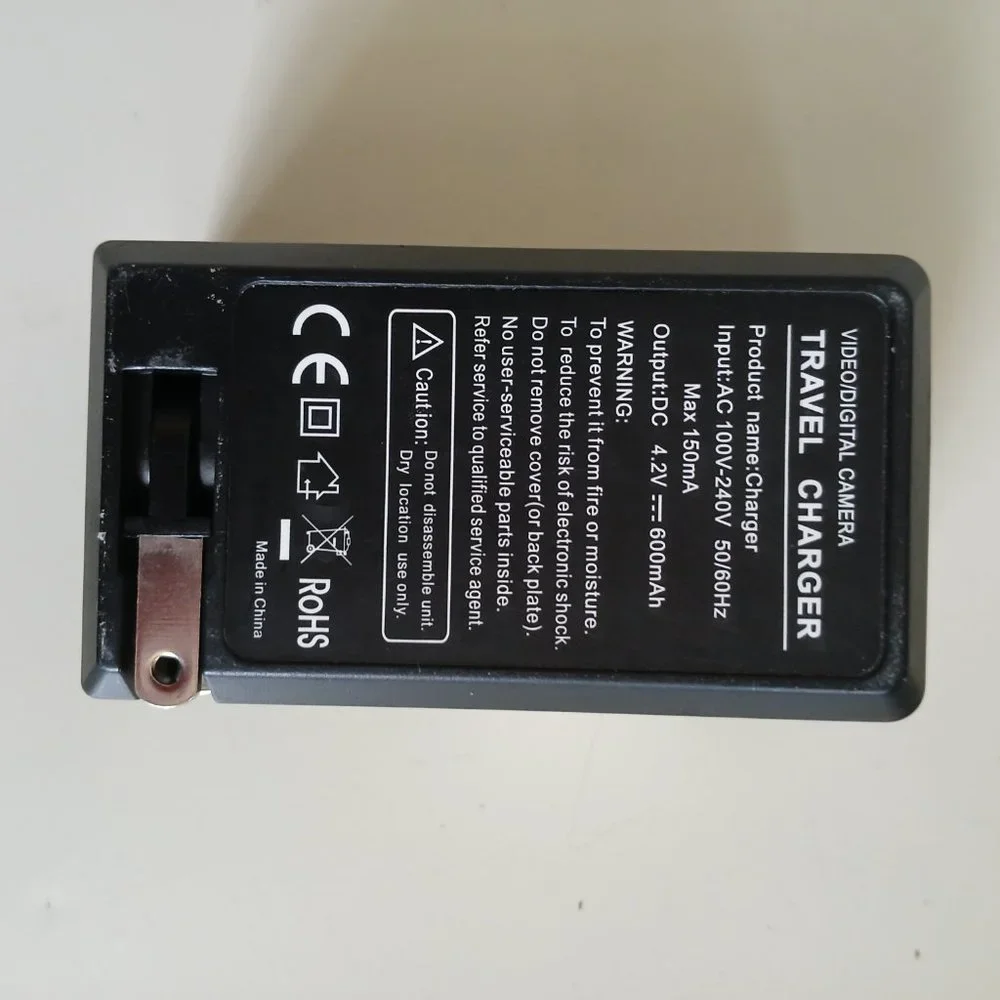 Canon LC-E10E Battery Charger UK/CA/EAC 100-240v, AC 50/60Hz 12VA - 17VA